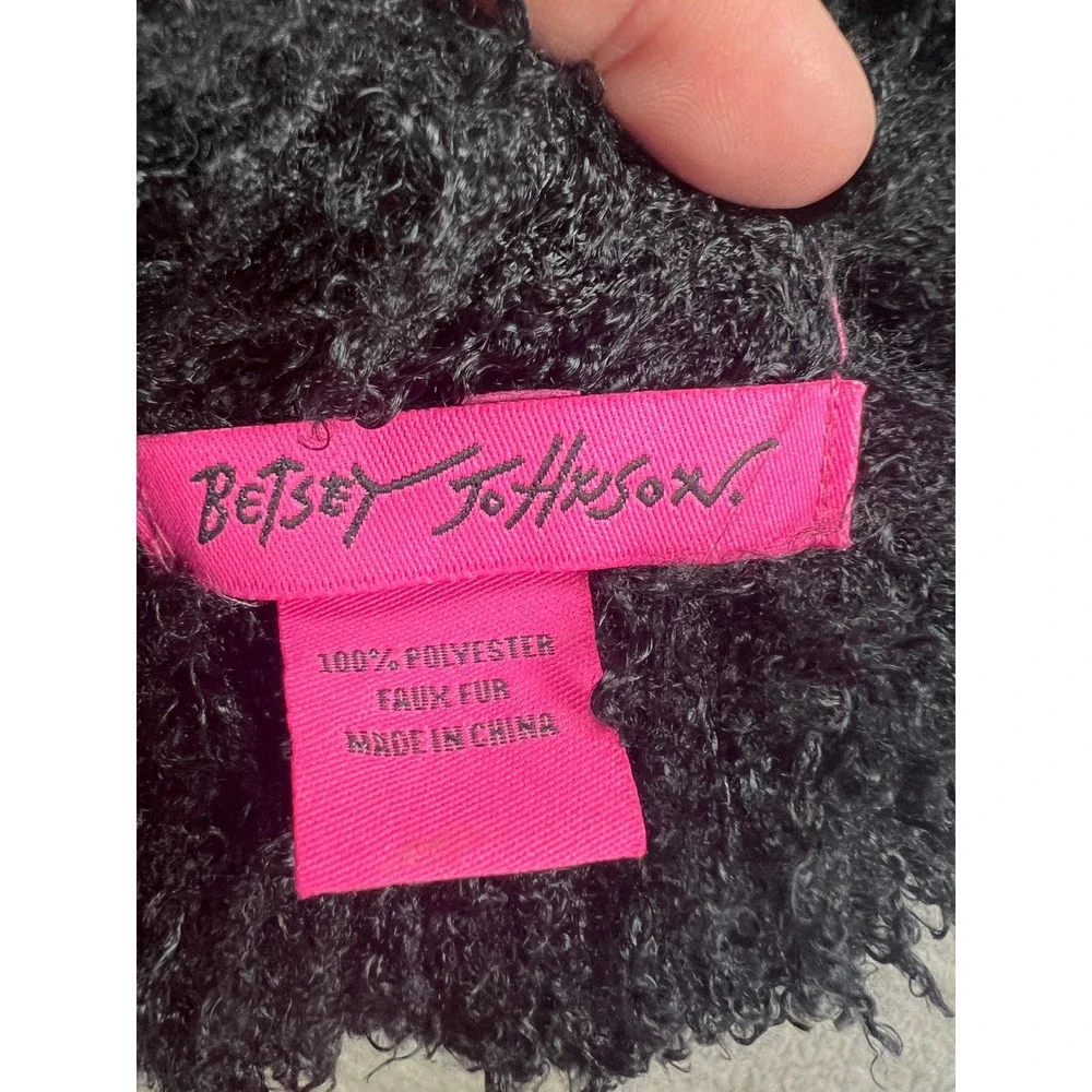 Betsey Johnson Scarf Womens OS Black Faux Fur Shaggy Infinity Loop Winter Cozy